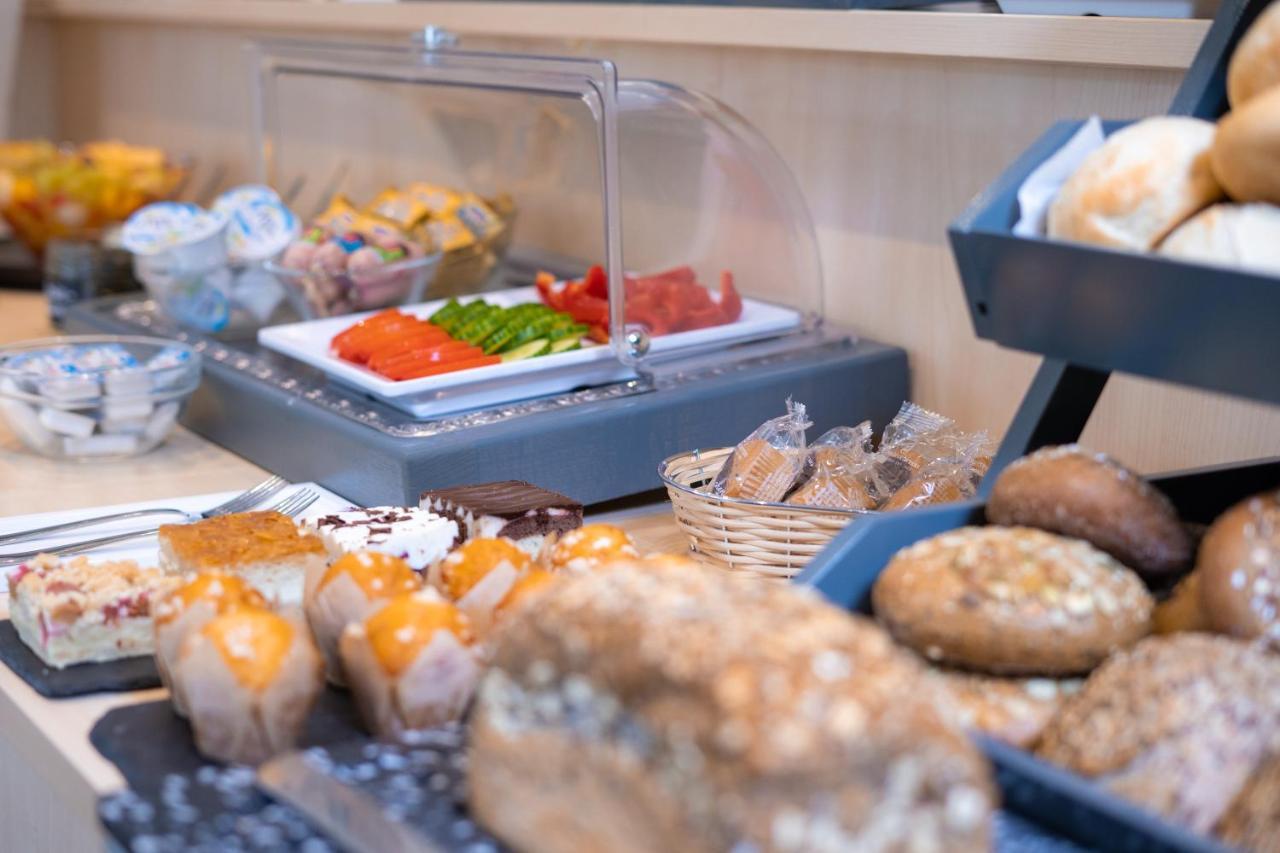 Taste Smart Hotel Backnang Buitenkant foto